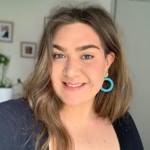 Meet your Posher, Monique